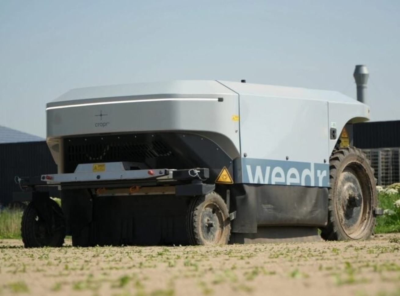  Cropr Weedr — автономний лазерний прополювач, оснащений синіми діодними лазерами для знищення бур’янів 